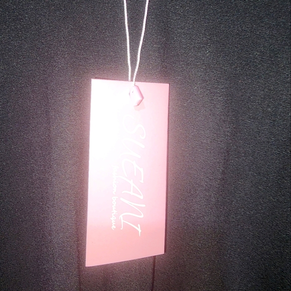 Sueani blouse - Picture 2 of 3